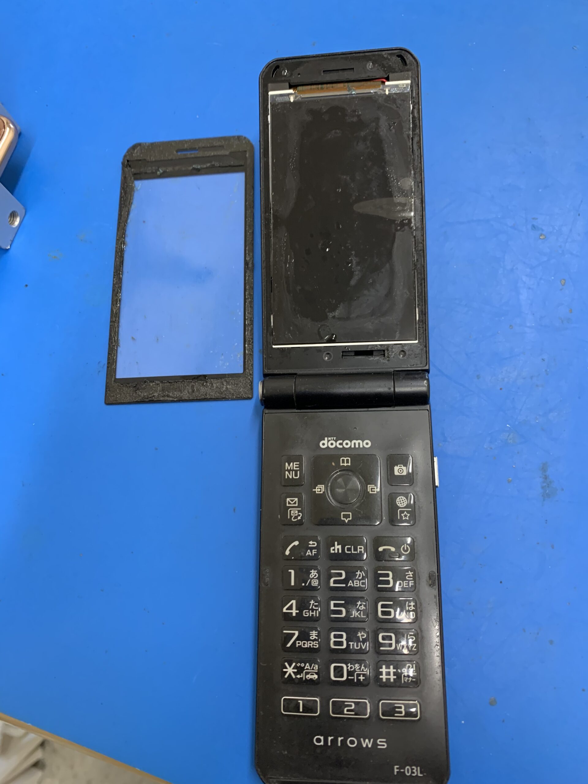 独特な店 ガラケー携帯電話を水没復旧しました。 - 即日修理屋さん iPhone PHS本体