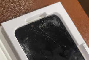 iPhone14画面交換 平良よりご来店ありがとうございます！